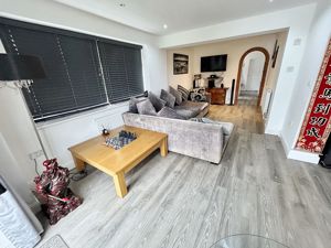 Open plan kitchen- click for photo gallery